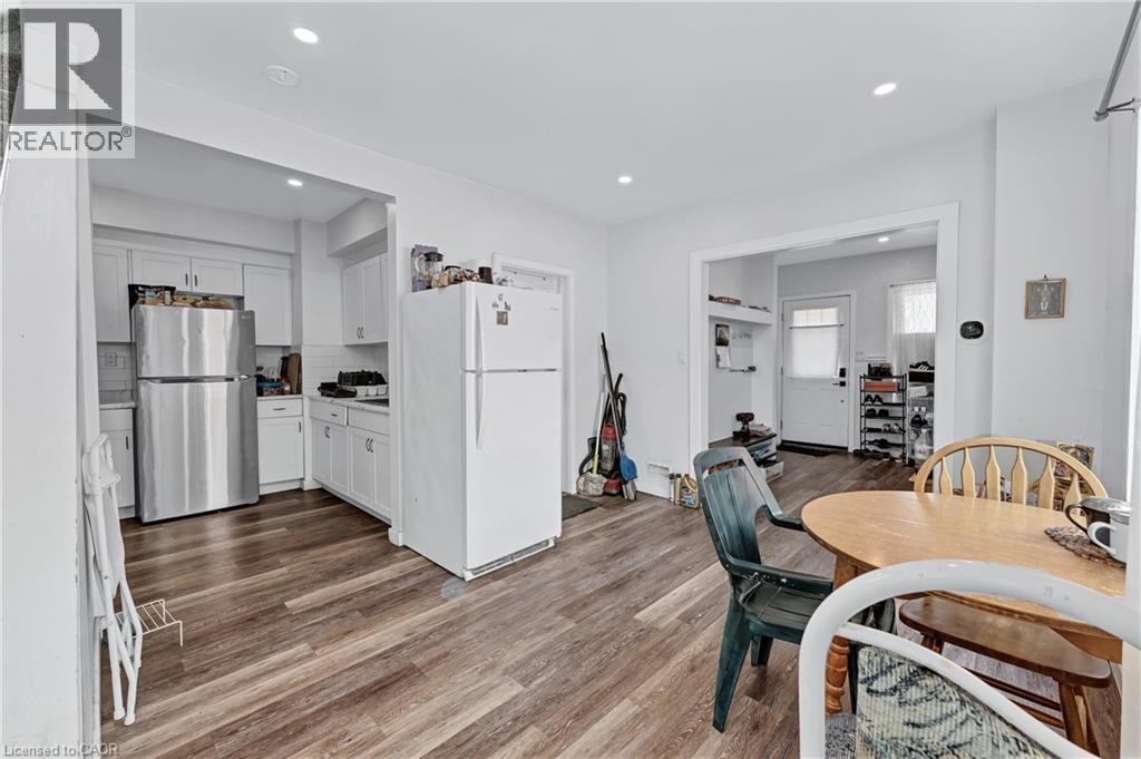 374 Josephine Avenue Property Photo 11
