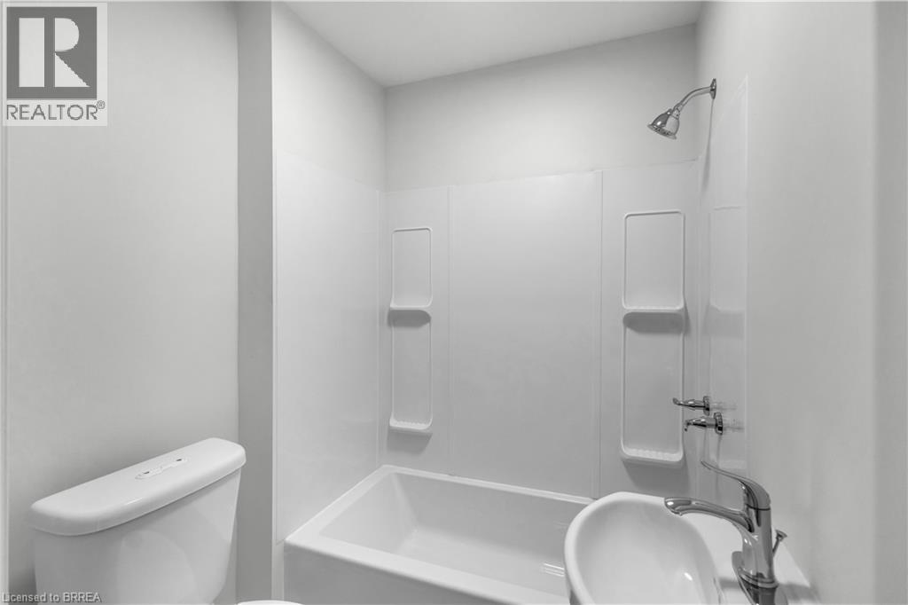 136 King Street Property Photo 29