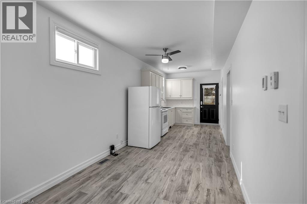 136 King Street Property Photo 32