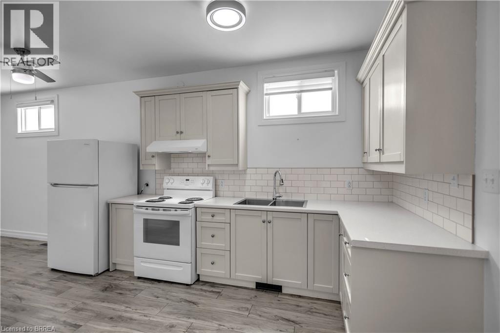 136 King Street Property Photo 35