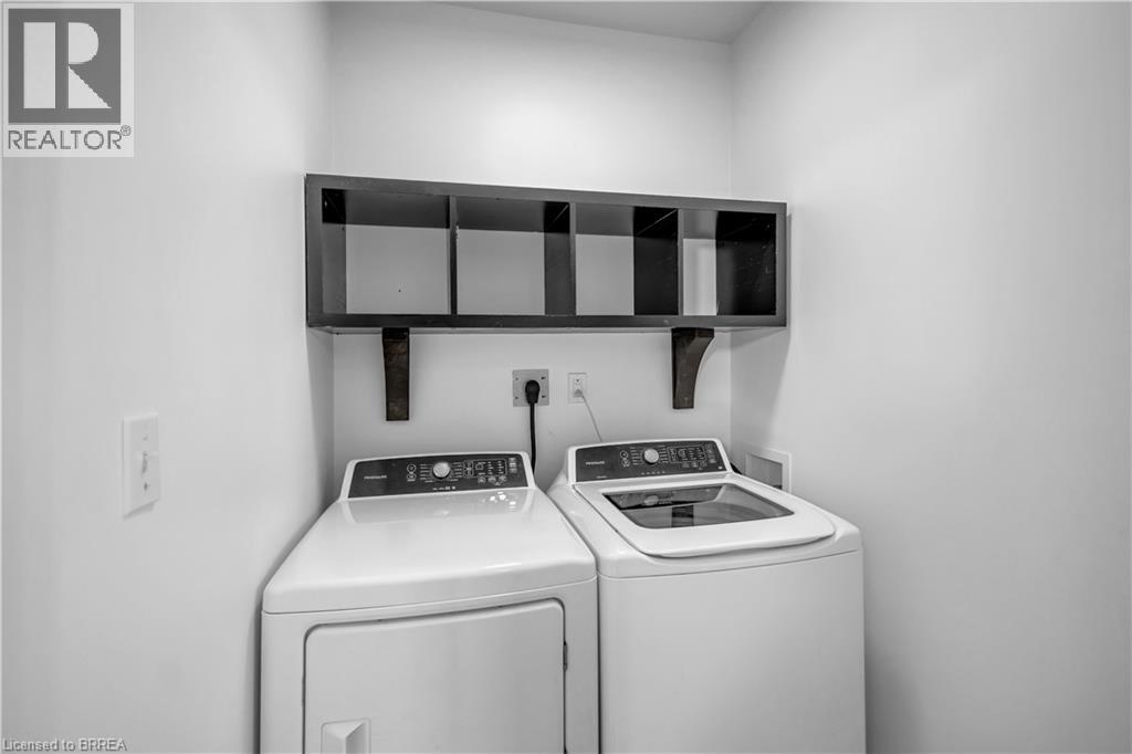 136 King Street Property Photo 41