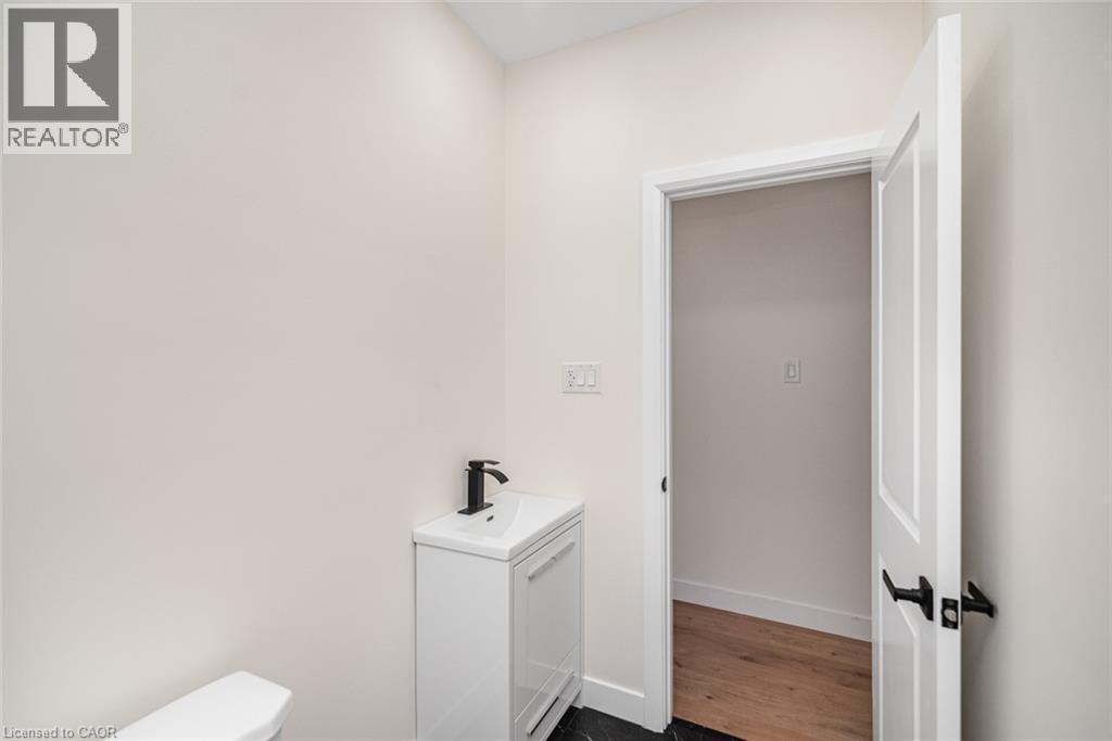 60 William Street Property Photo 7