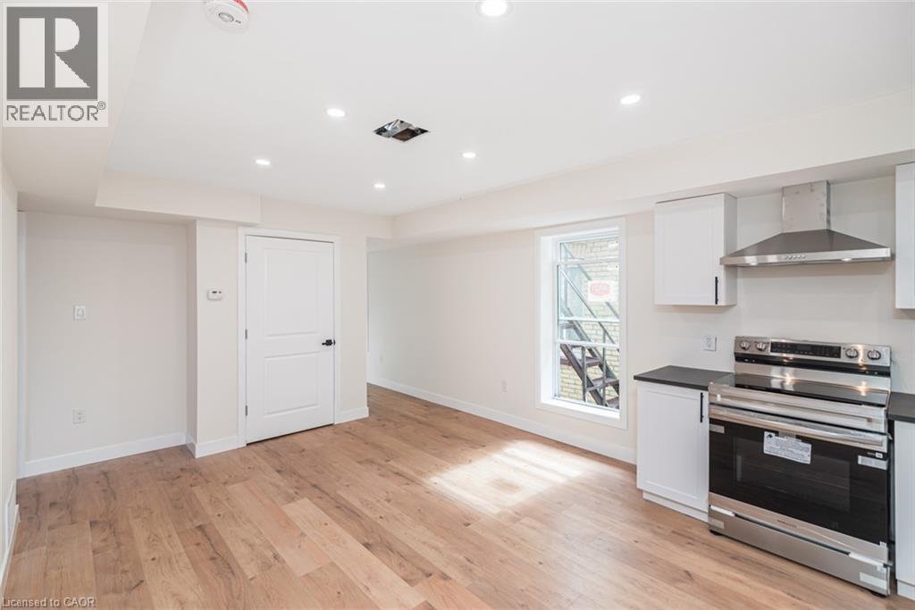 60 William Street Property Photo 21