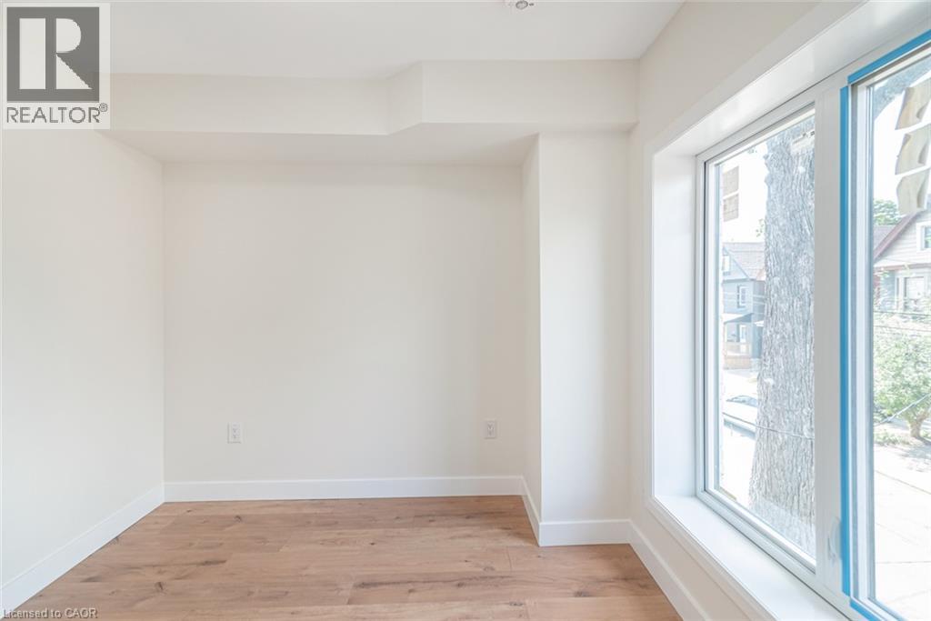 60 William Street Property Photo 25