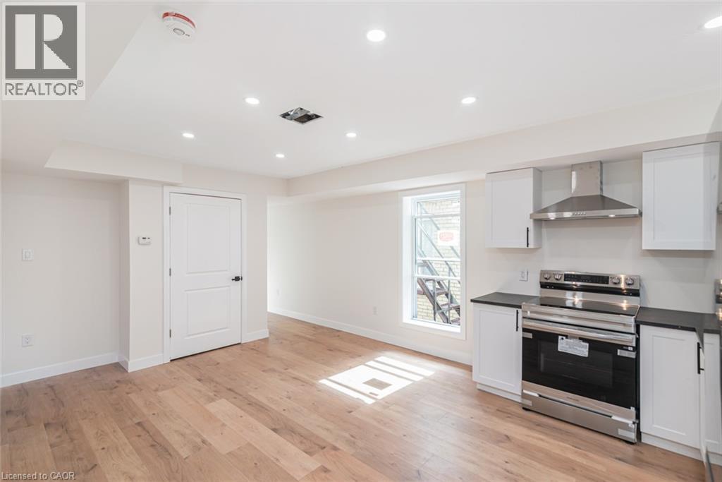 60 William Street Property Photo 26