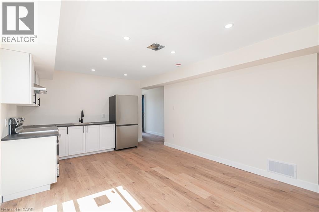 60 William Street Property Photo 29