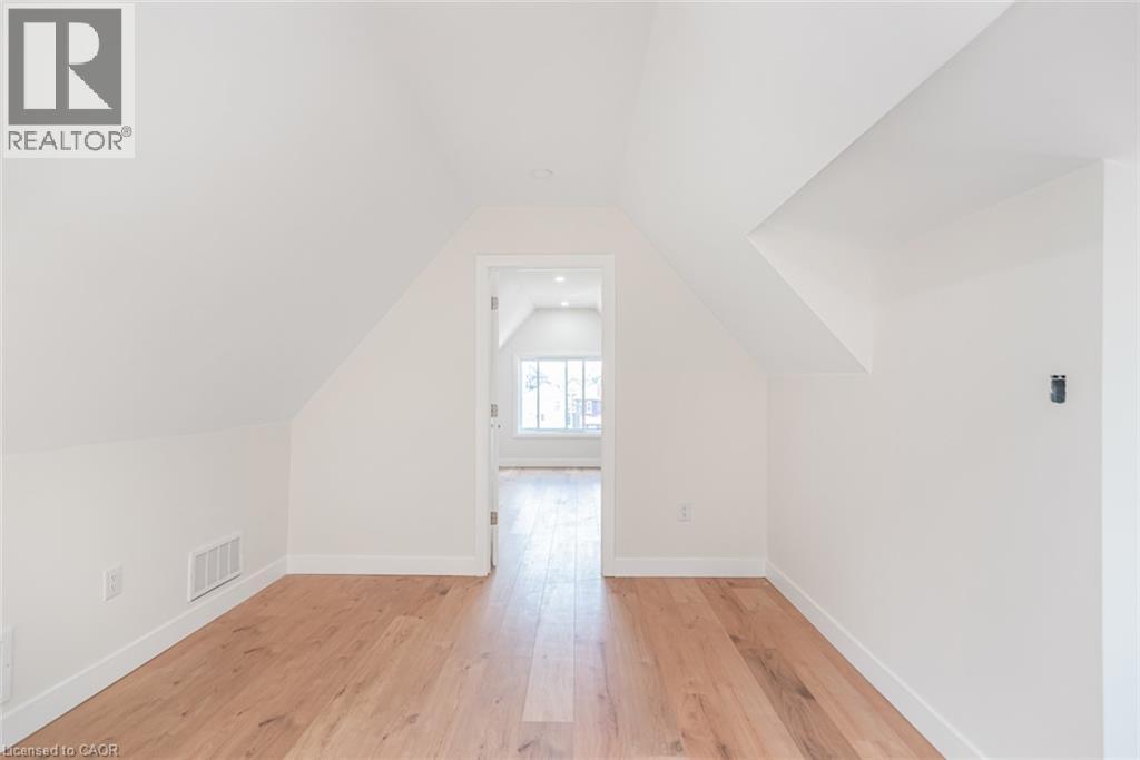 60 William Street Property Photo 30