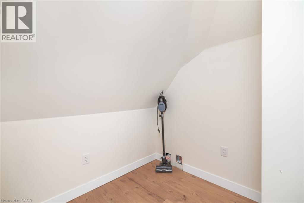 60 William Street Property Photo 35