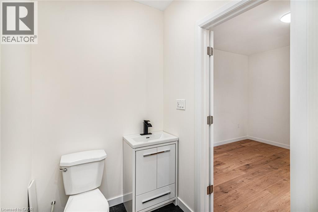 60 William Street Property Photo 42