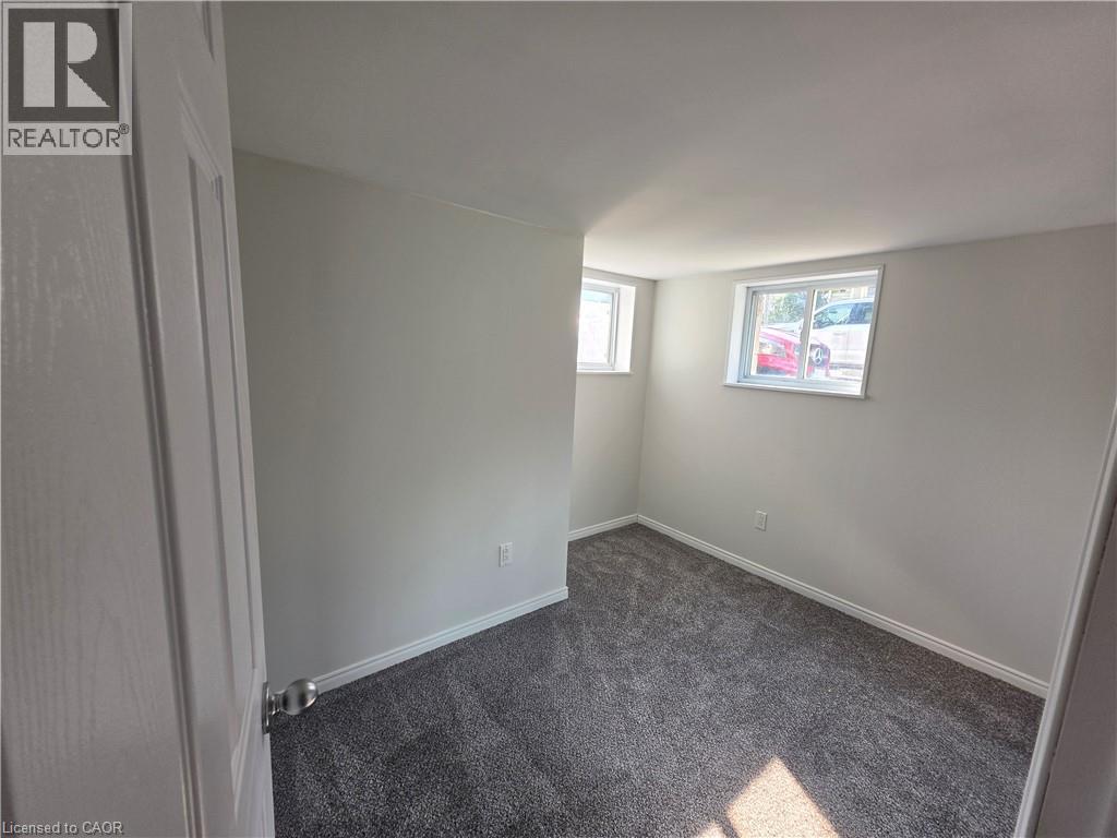 71 Norfolk Street N Property Photo 44