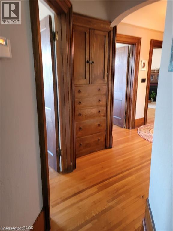 71 Norfolk Street N Property Photo 15