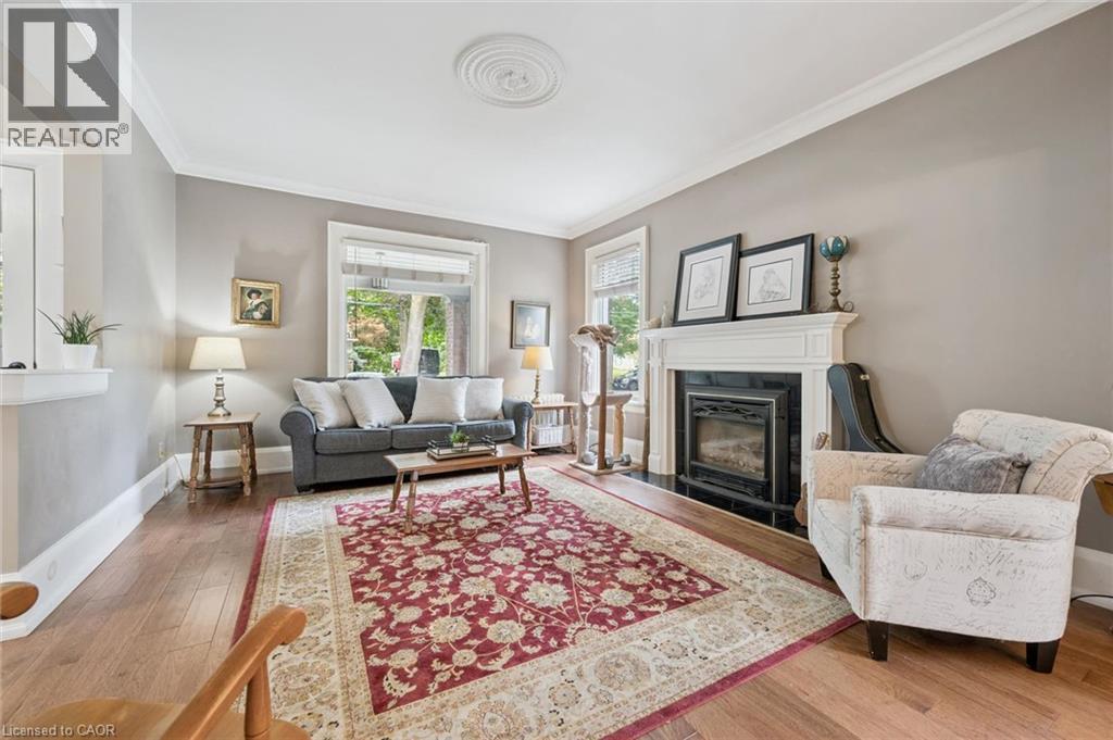 28 Oxford Street Property Photo 5
