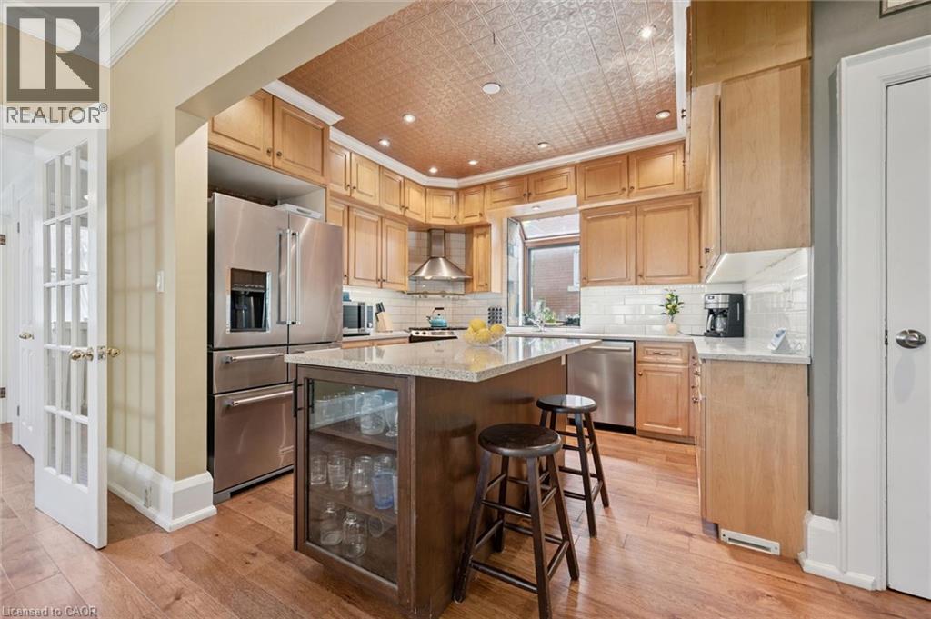 28 Oxford Street Property Photo 11