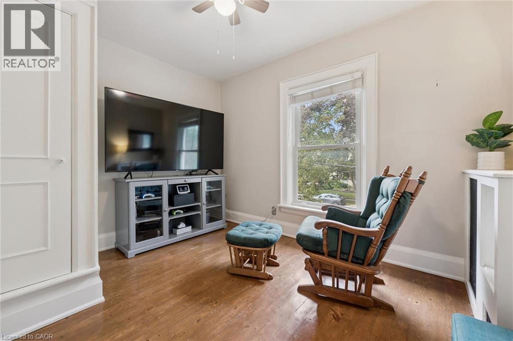 28 Oxford Street Property Photo 19