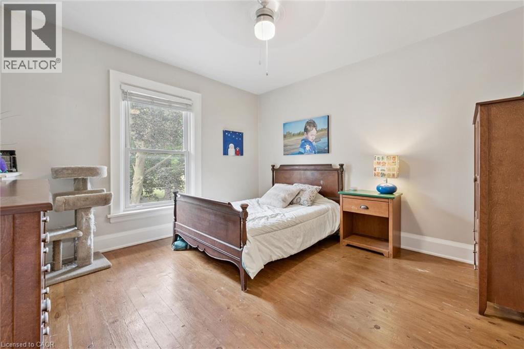 28 Oxford Street Property Photo 20