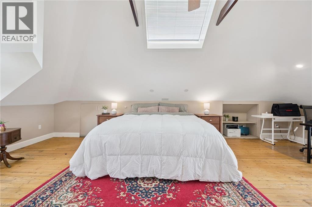 28 Oxford Street Property Photo 27