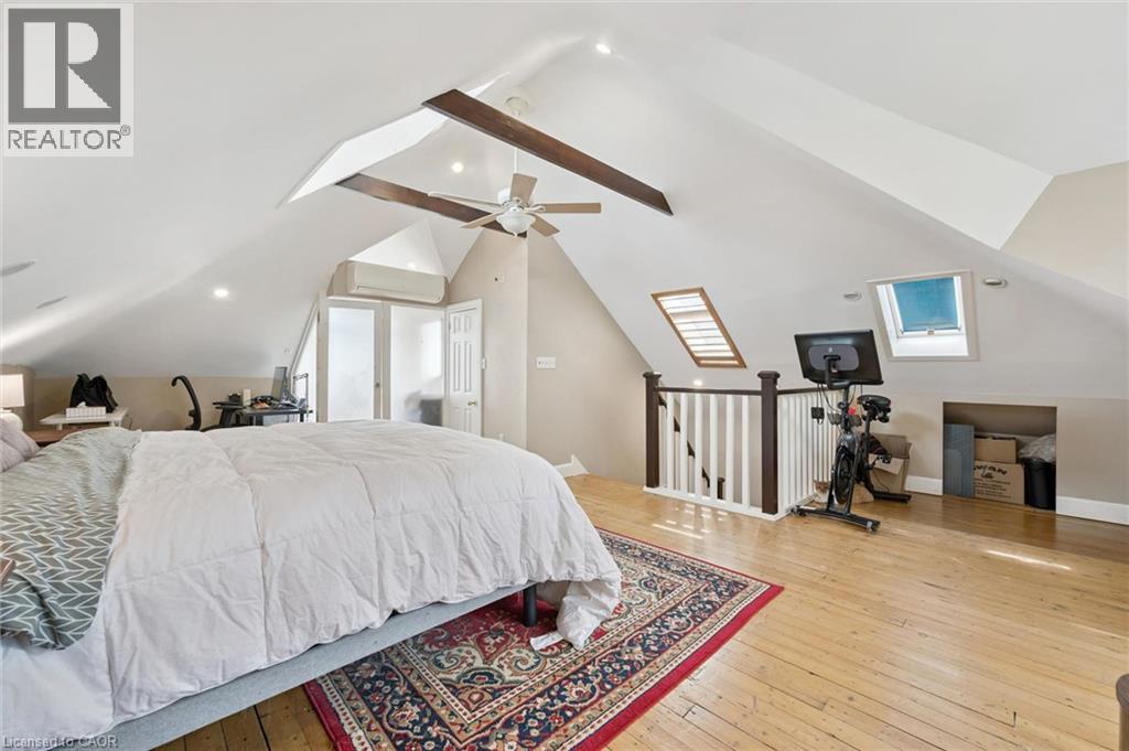 28 Oxford Street Property Photo 29