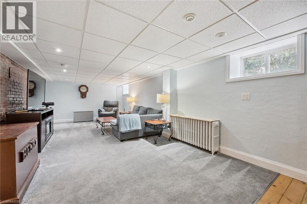 28 Oxford Street Property Photo 32