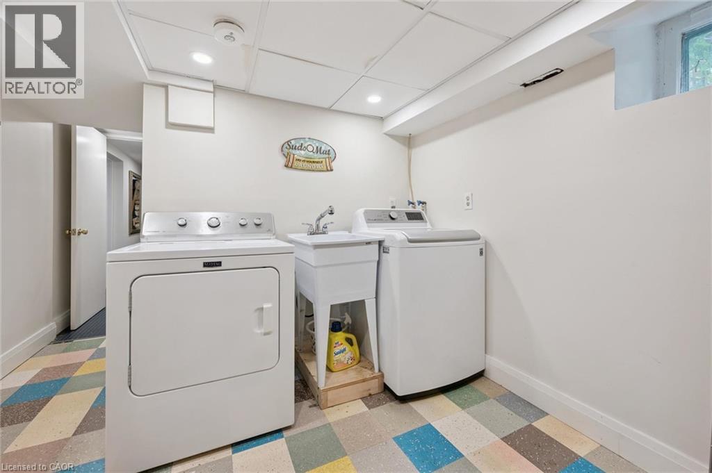 28 Oxford Street Property Photo 36