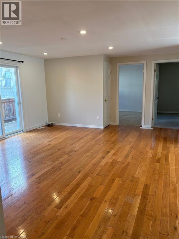 28 Oxford Street Property Photo 44