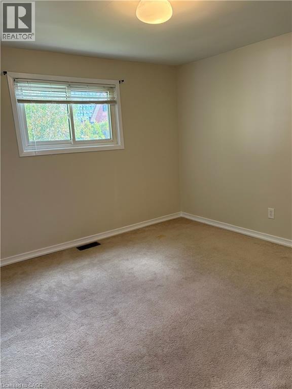 28 Oxford Street Property Photo 47