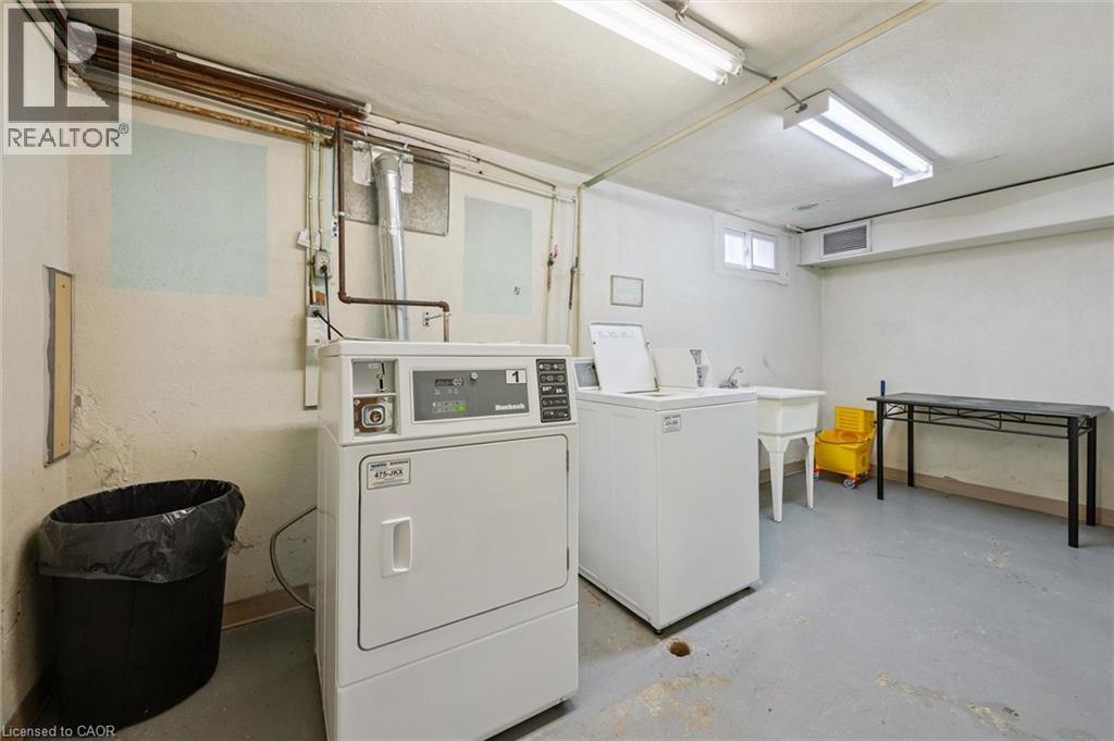 25 Walton Avenue Property Photo 15