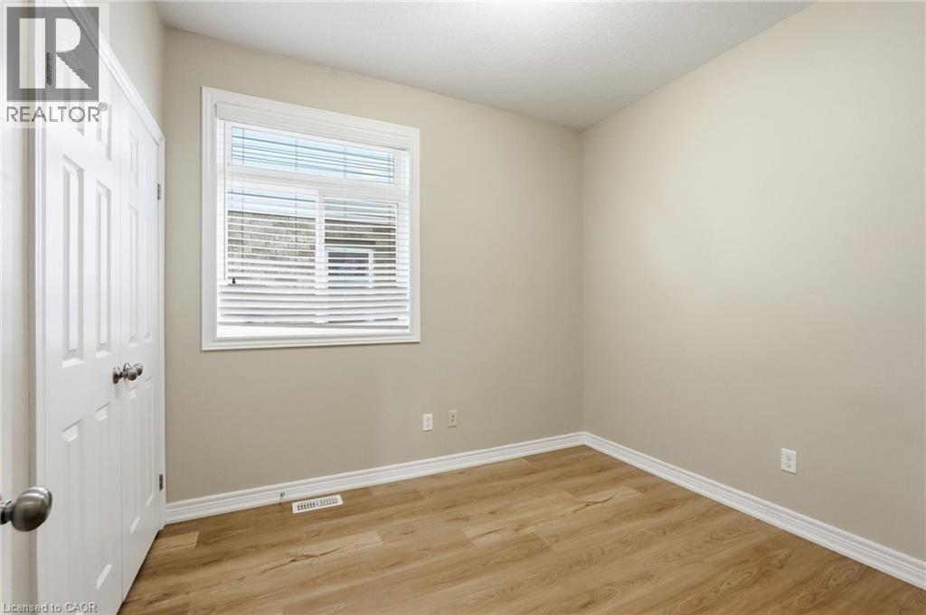 33 Norma Crescent Property Photo 22