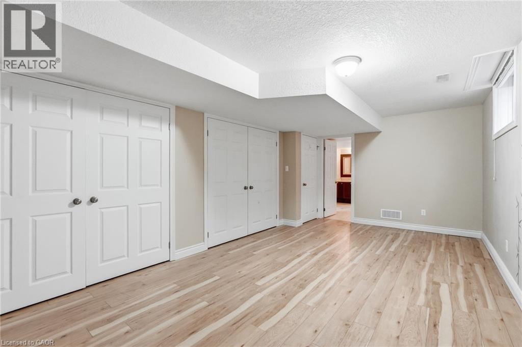 33 Norma Crescent Property Photo 38