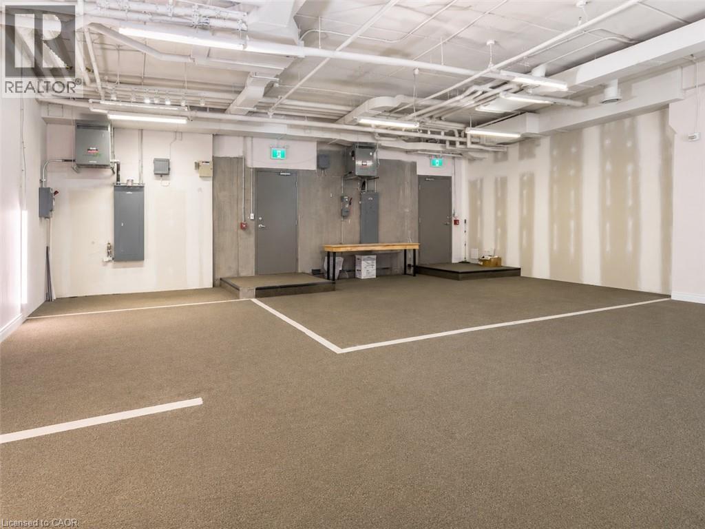 185 James Street N Property Photo 4