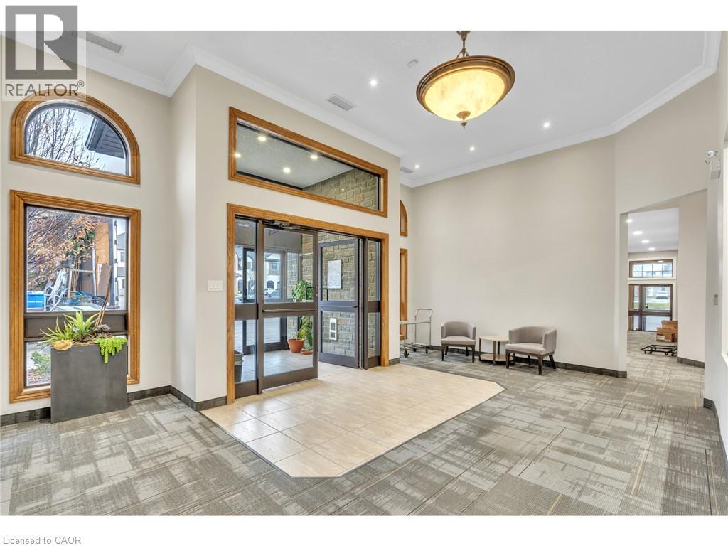 735 Bridge Street W Property Photo 3