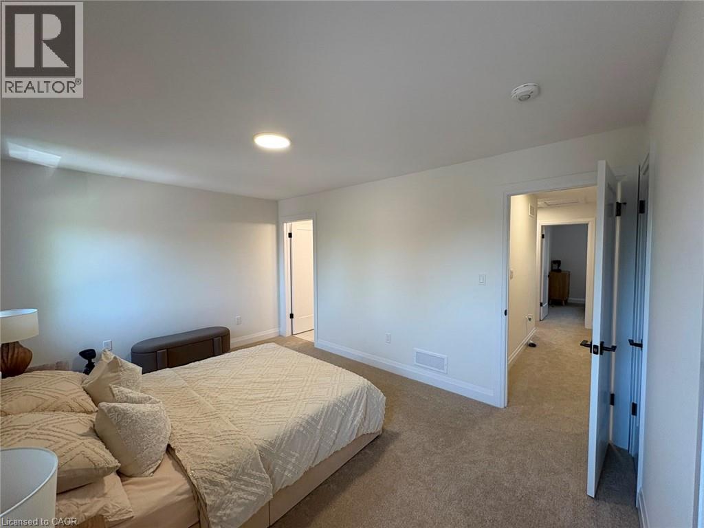 165 Tiffany Street Property Photo 11