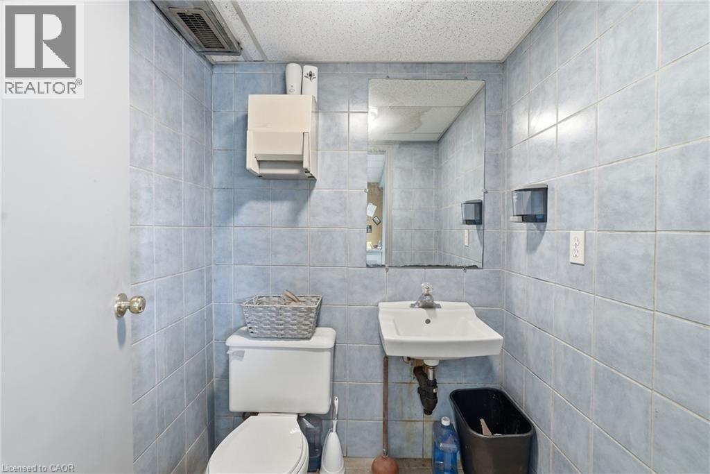 151 Hester Street Property Photo 15