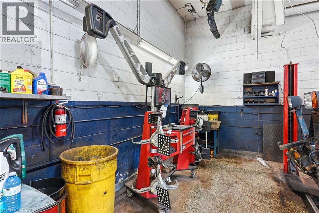 151 Hester Street Property Photo 29