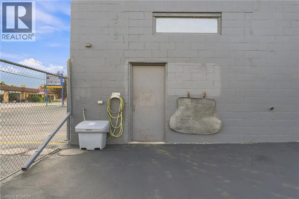 151 Hester Street Property Photo 38