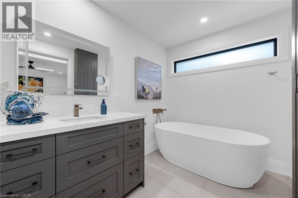 16 Whitehall Gate Property Photo 26
