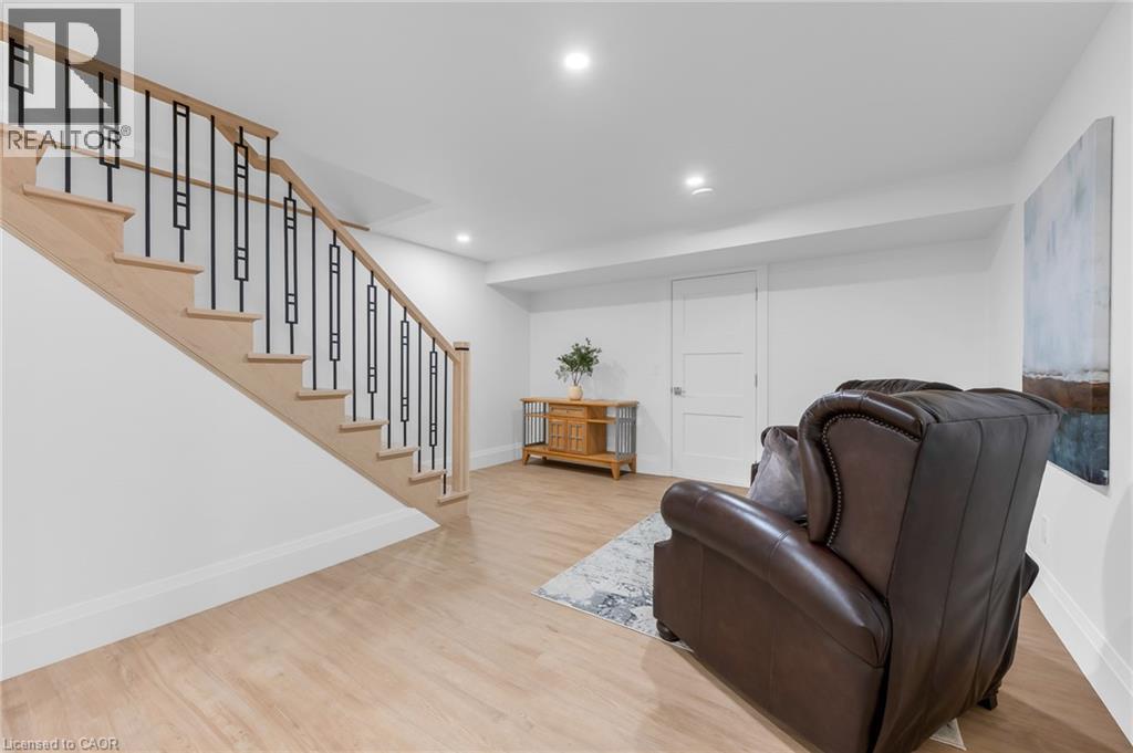 16 Whitehall Gate Property Photo 35