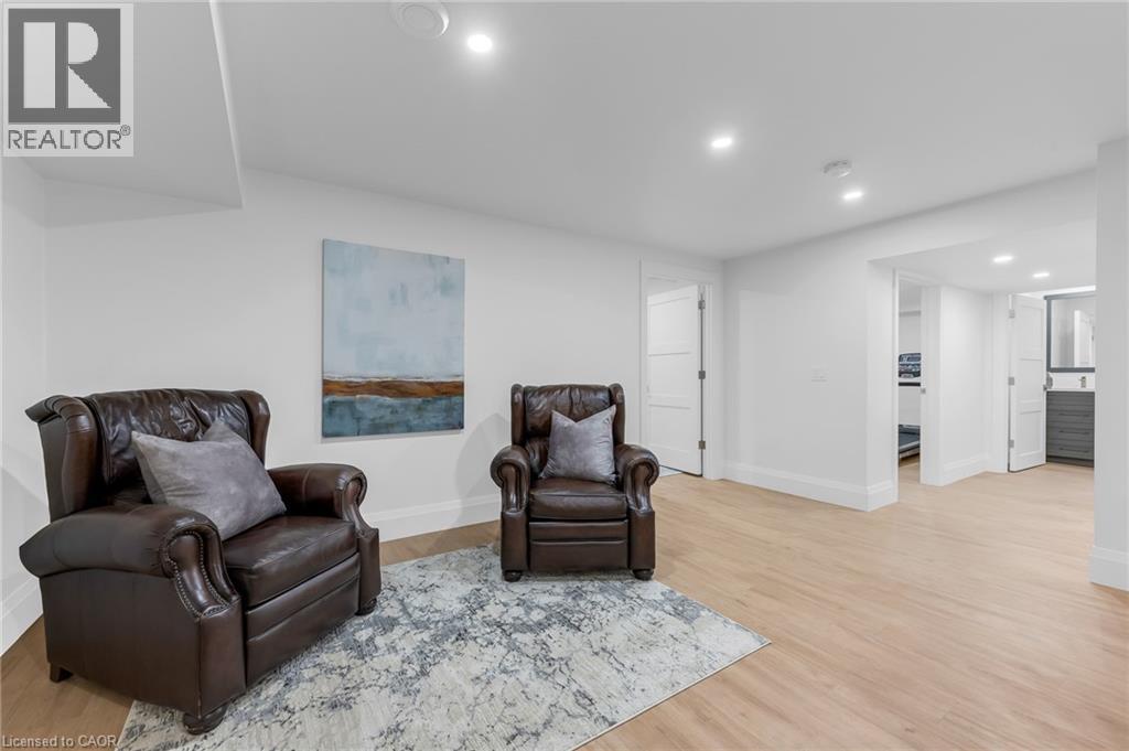 16 Whitehall Gate Property Photo 36