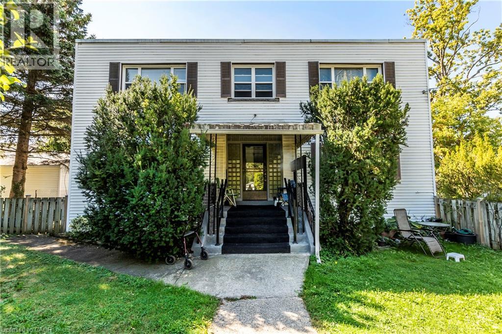 13 Mcmaster Avenue Property Photo 1