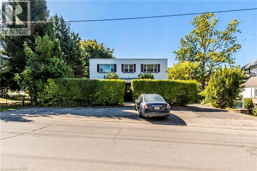 13 Mcmaster Avenue Property Photo 6
