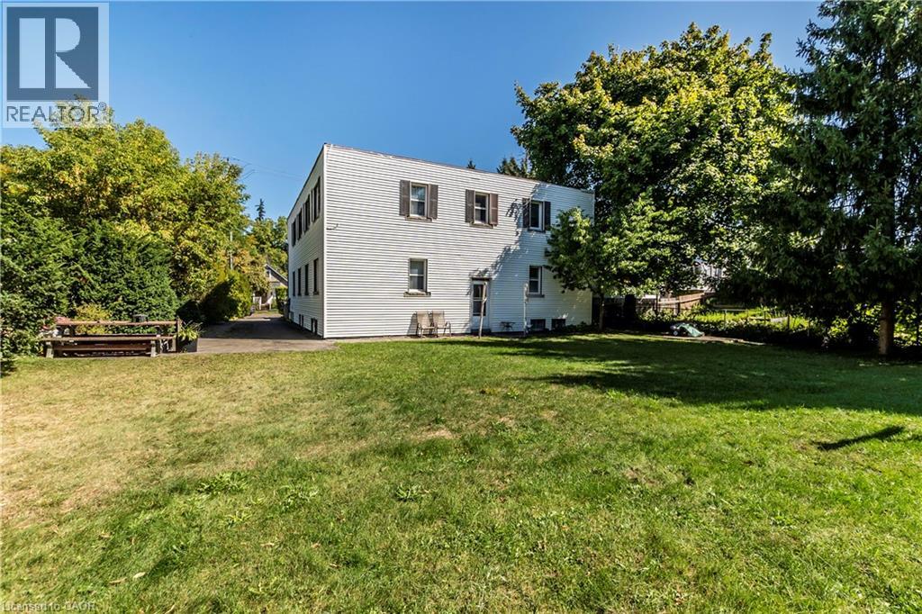 13 Mcmaster Avenue Property Photo 34