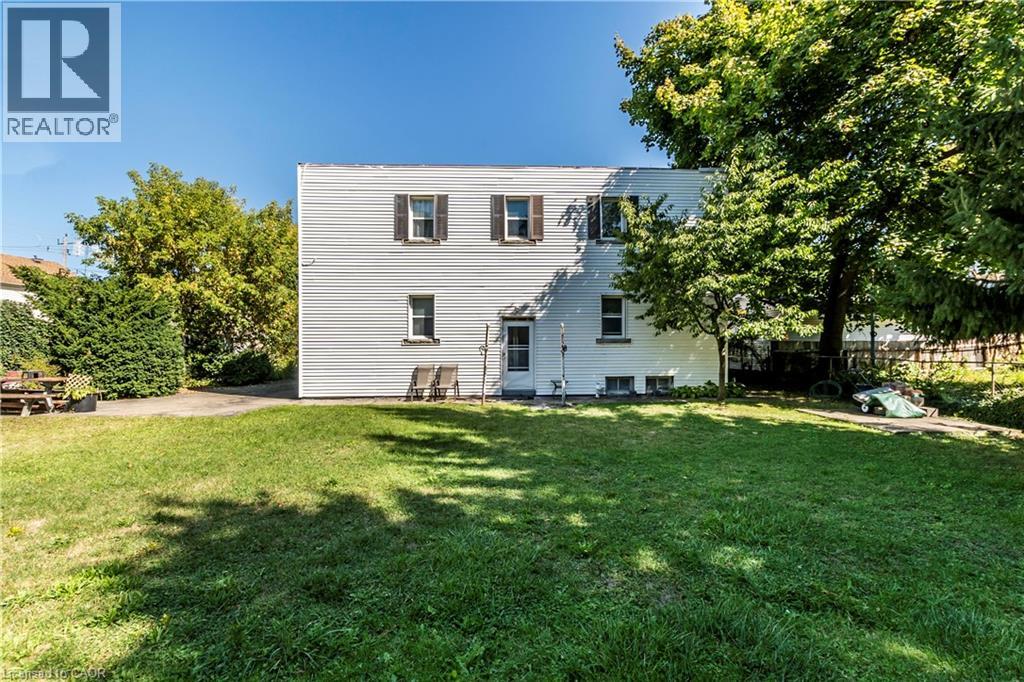 13 Mcmaster Avenue Property Photo 35