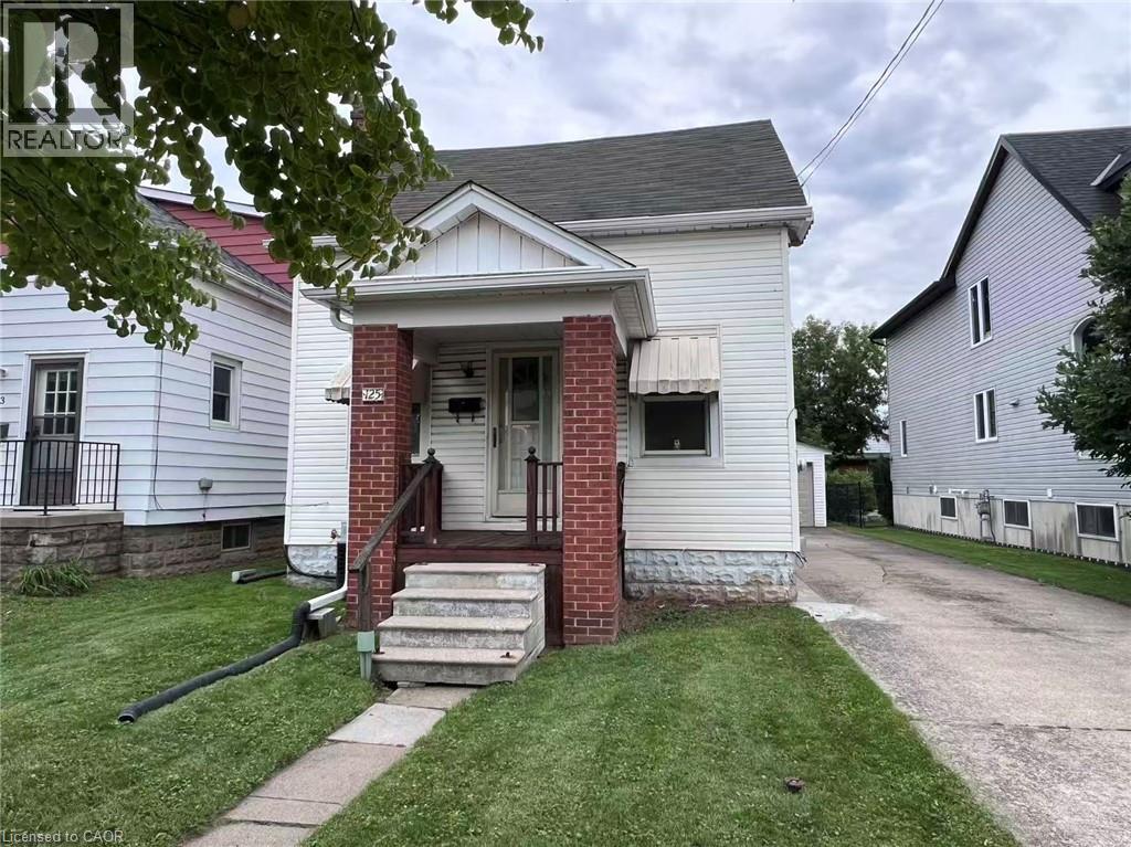 125 BROADWAY Avenue