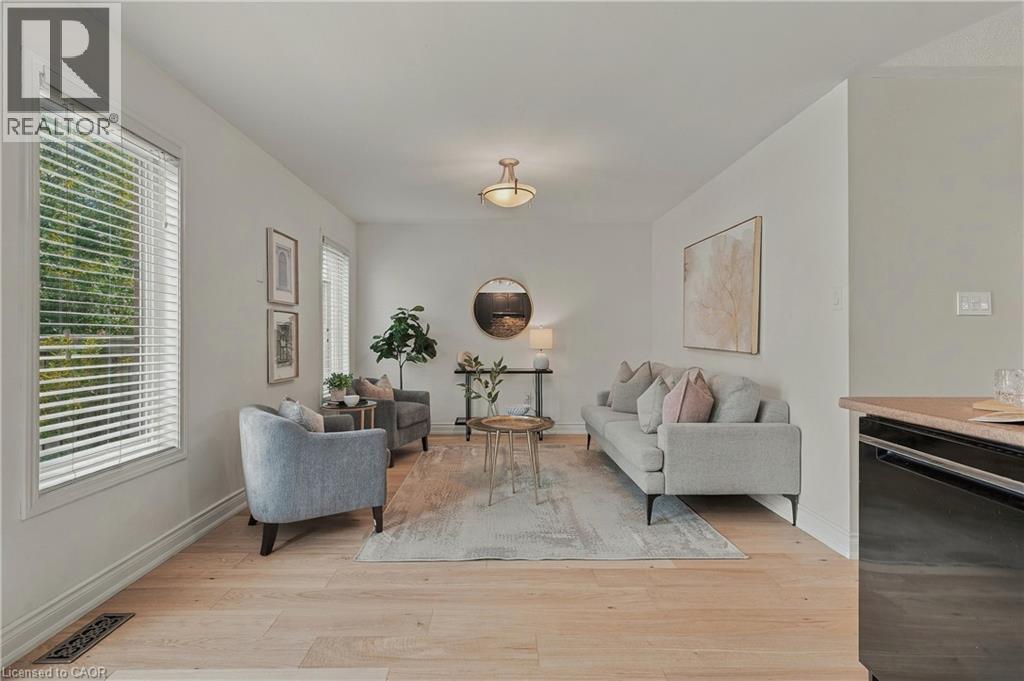 629 Gervais Terrace Property Photo 10