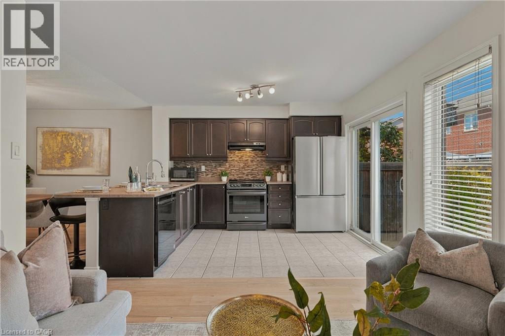 629 Gervais Terrace Property Photo 12