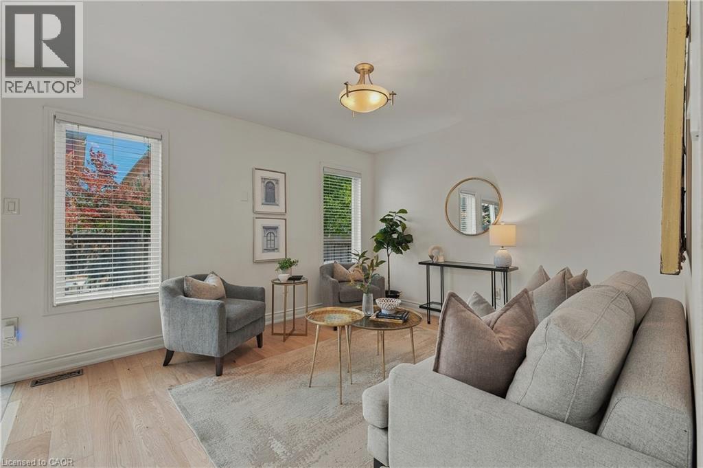 629 Gervais Terrace Property Photo 14