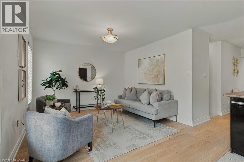 629 Gervais Terrace Property Photo 15