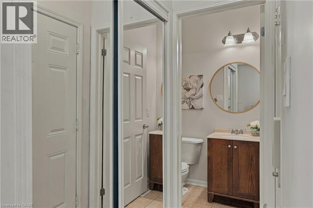 629 Gervais Terrace Property Photo 16