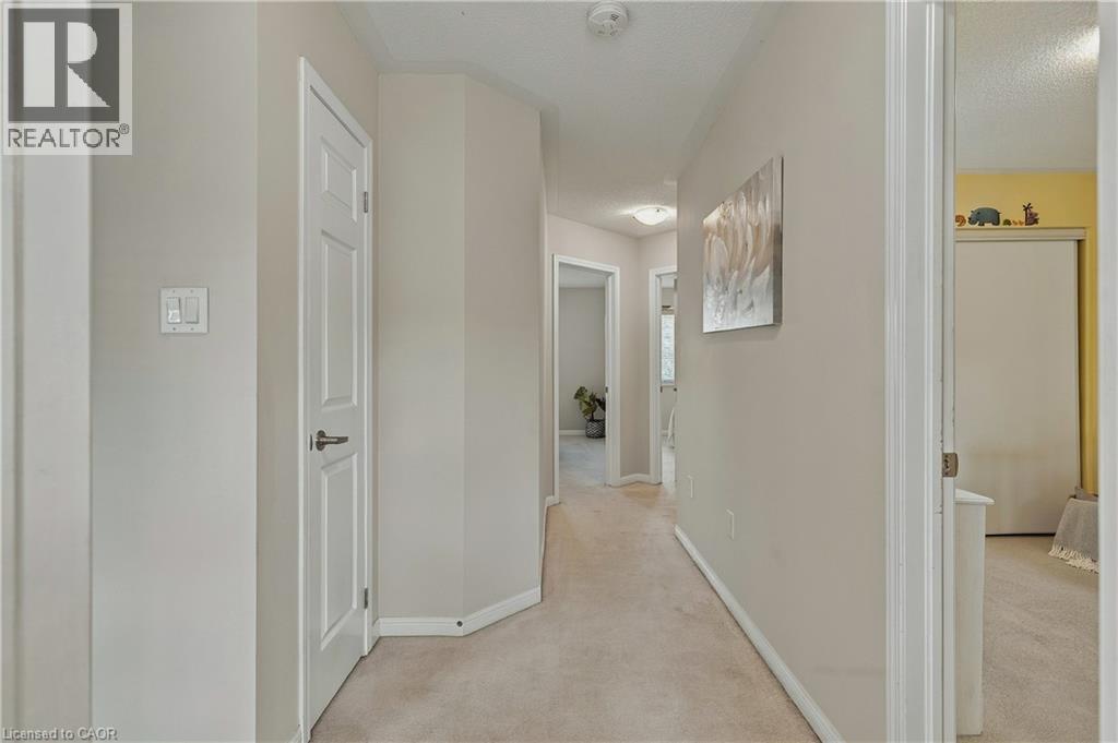 629 Gervais Terrace Property Photo 28