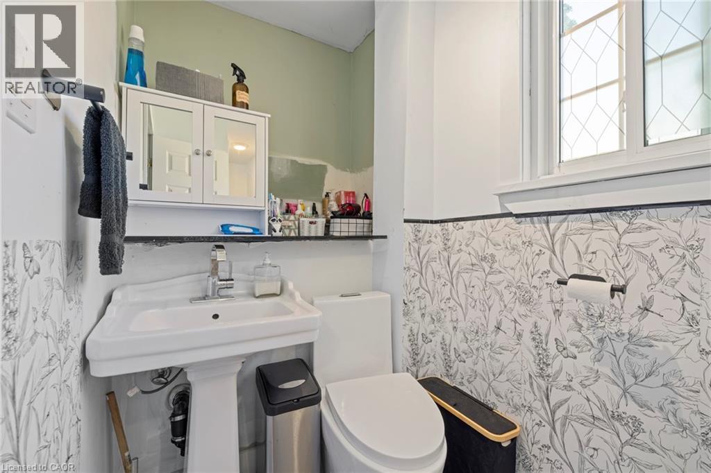 54 E Chestnut Street E Property Photo 23