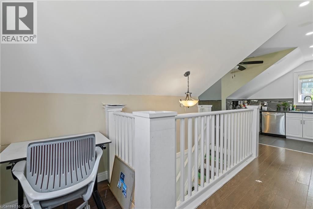 54 E Chestnut Street E Property Photo 33